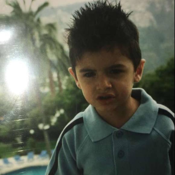 Meet your Posher, Ricardo - Picture 1 of 1